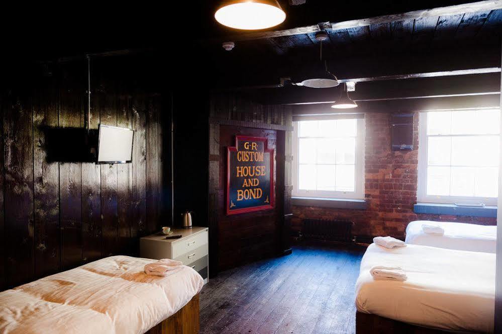 Le Bateau Aparthotel ลิเวอร์พูล ภายนอก รูปภาพ