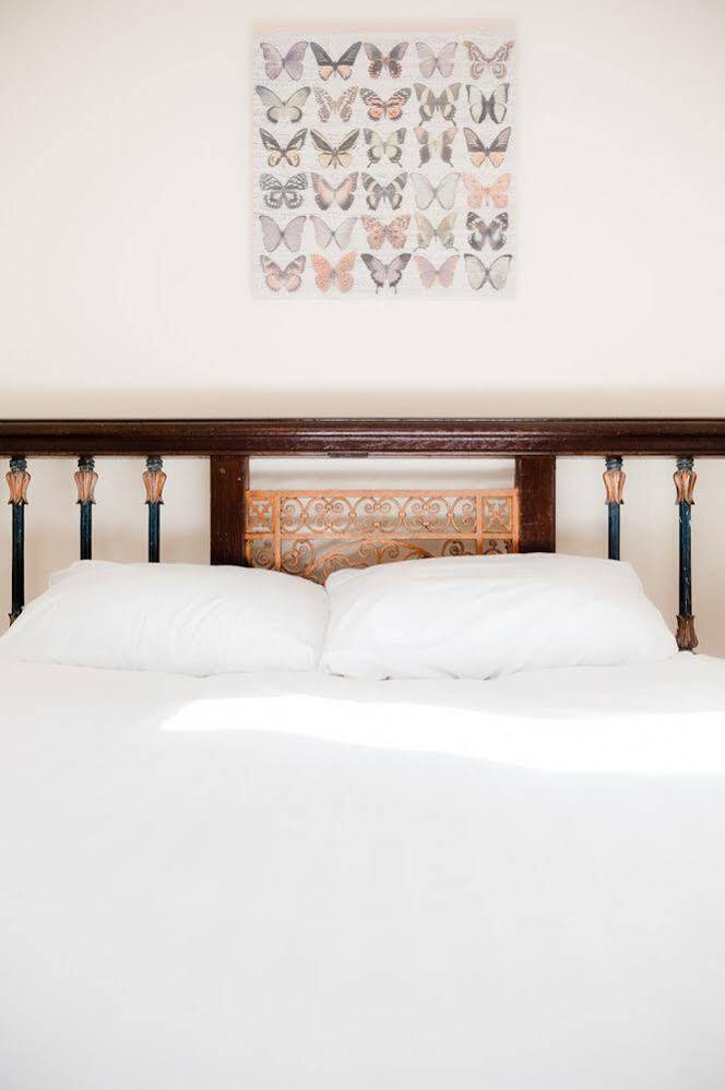 Le Bateau Aparthotel ลิเวอร์พูล ภายนอก รูปภาพ